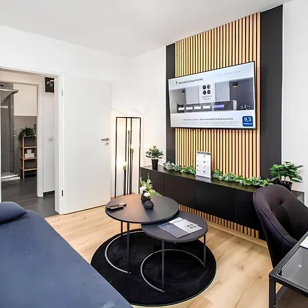 E Modernes 4 Personen Self Checkin Zentral Apartment